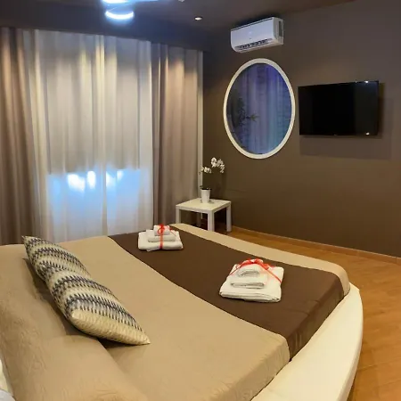 Th Luxury Fly Penzion